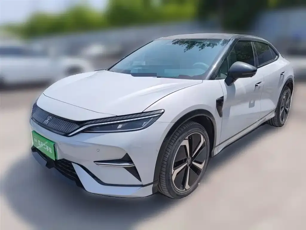 BYD L EV — фото 1