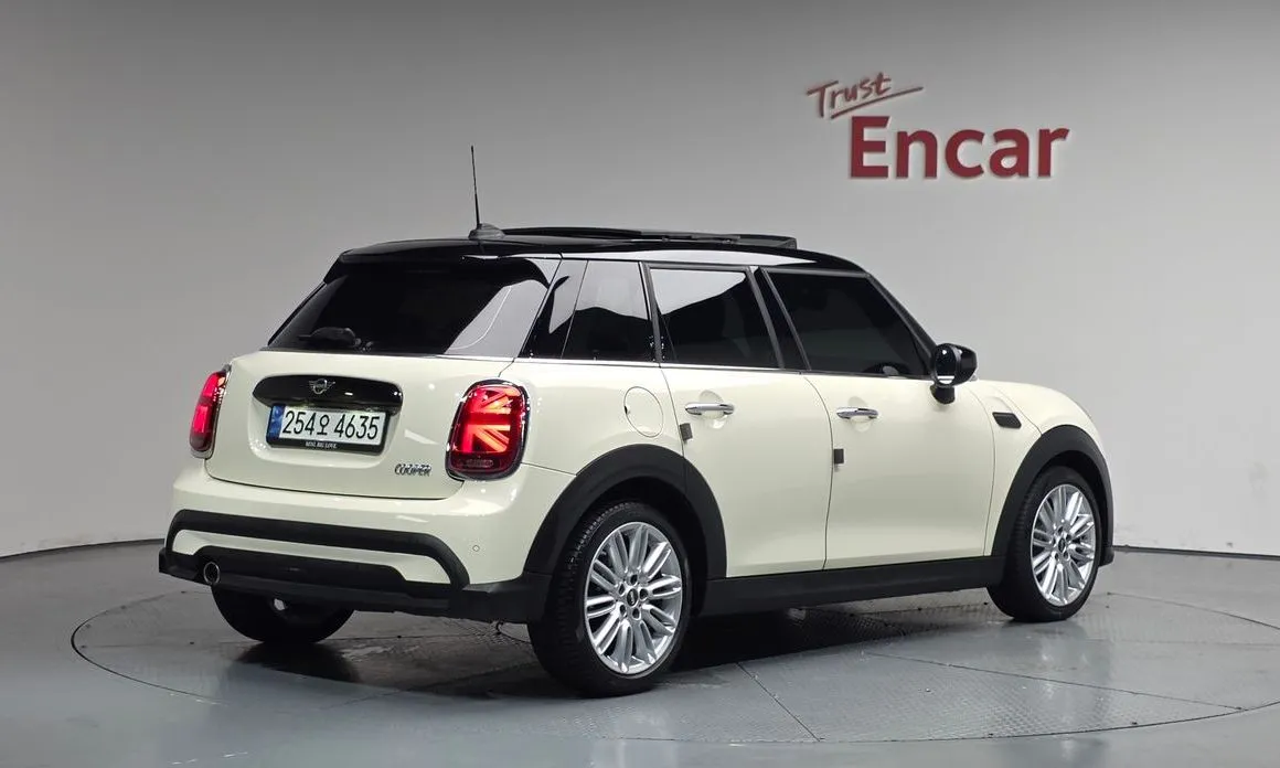 Mini Cooper 2022 из KR, фото 9