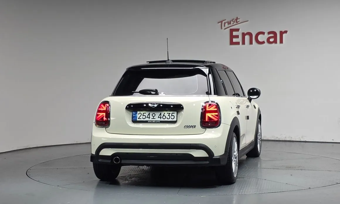 Mini Cooper 2022 из KR, фото 8
