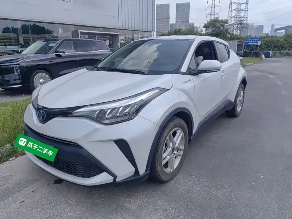 Toyota C-HR — фото 4