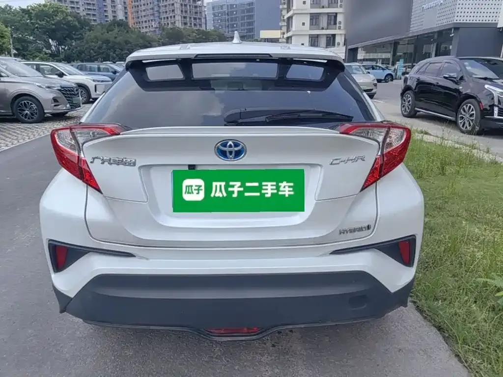 Toyota C-HR — фото 5