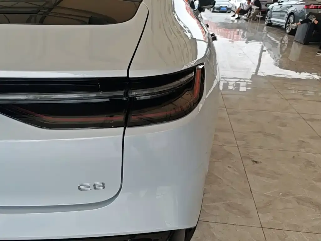 Geely Galaxy E8 2025 из CN, фото 5