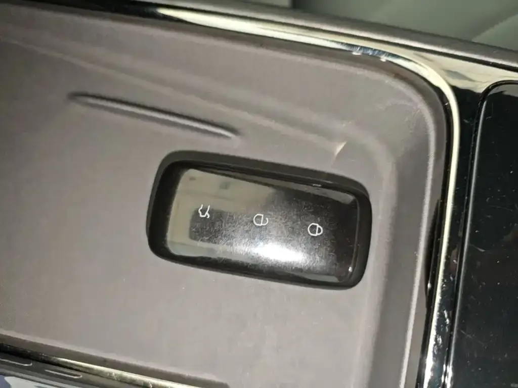 Geely Galaxy E8 2025 из CN, фото 2