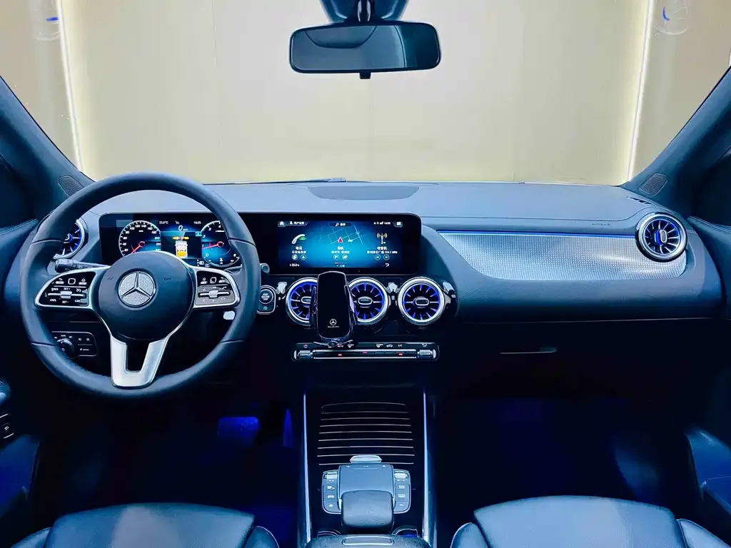 Mercedes-Benz GLA — фото 9