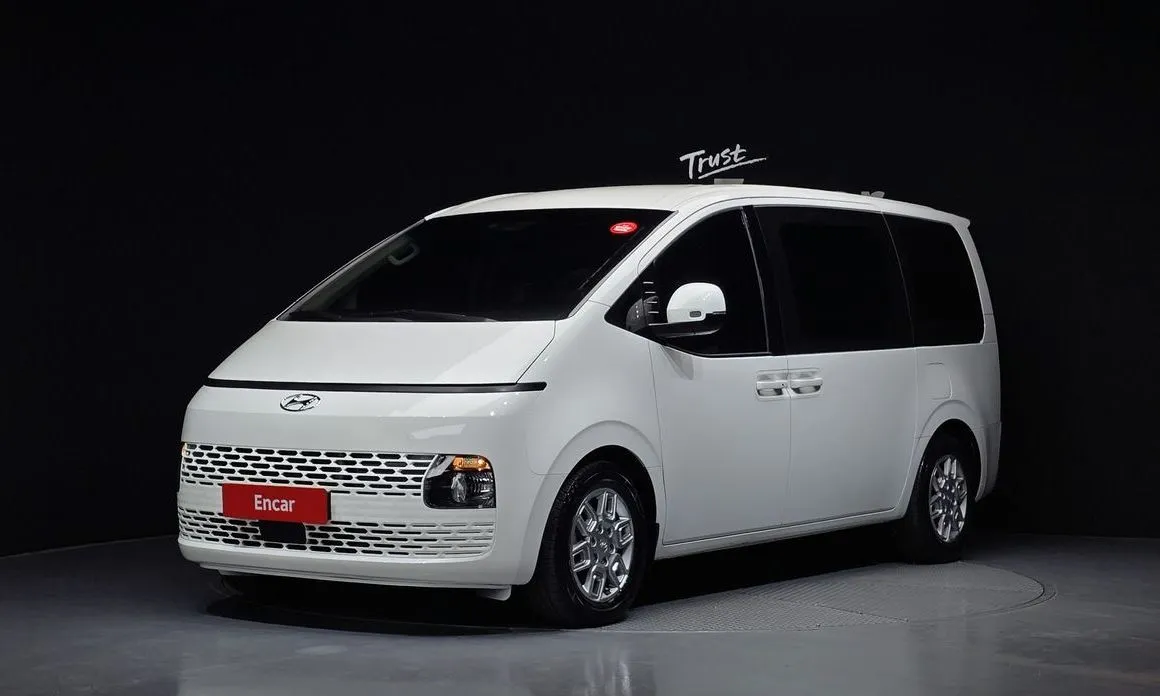 Hyundai Staria 2023 из KR, фото 1