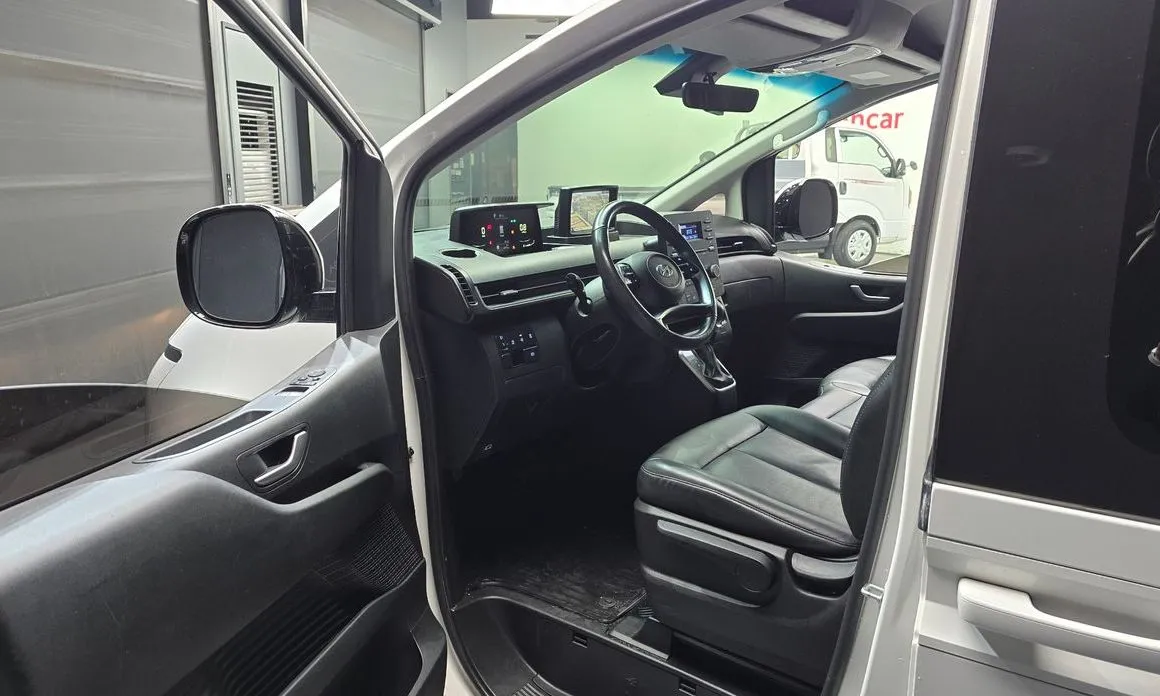 Hyundai Staria 2023 из KR, фото 7