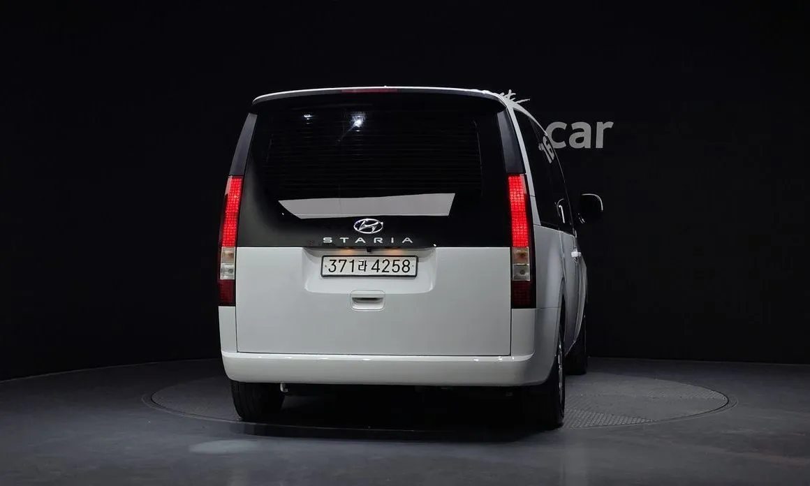 Hyundai Staria 2023 из KR, фото 4