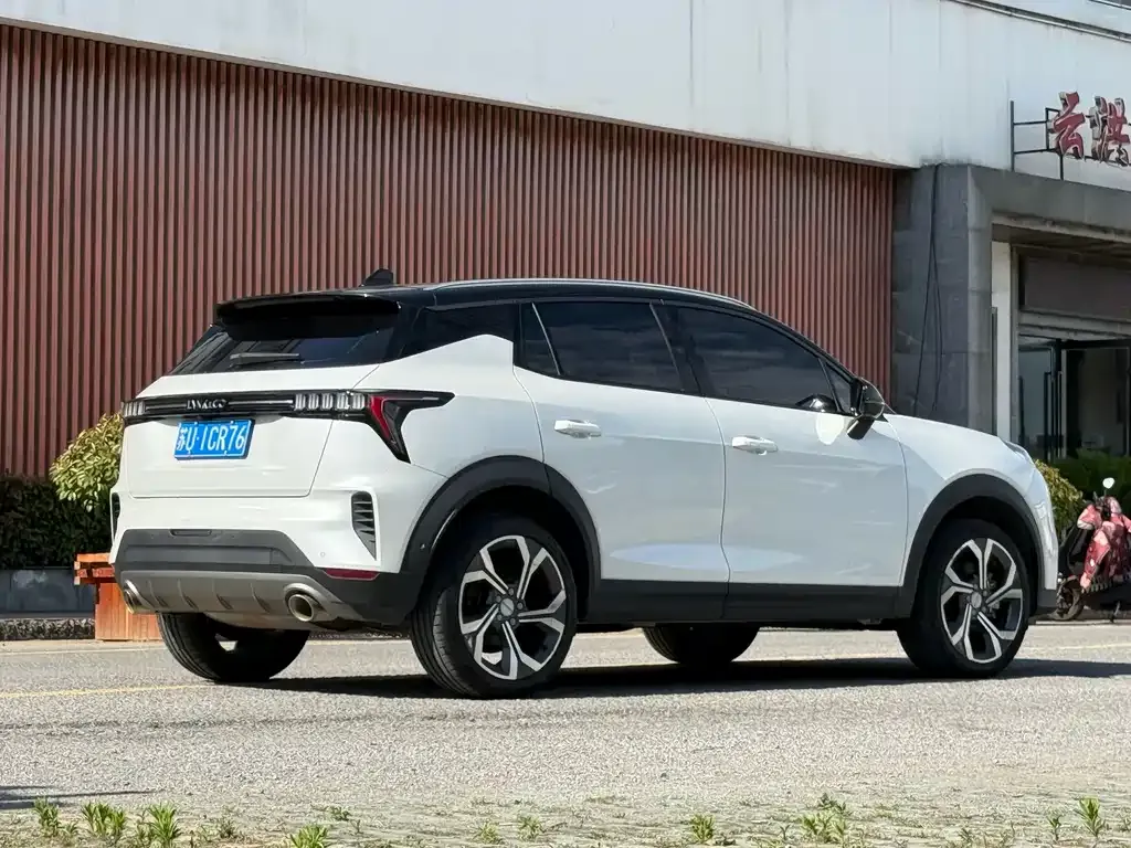 Lynk & Co 06 2023 из CN, фото 3