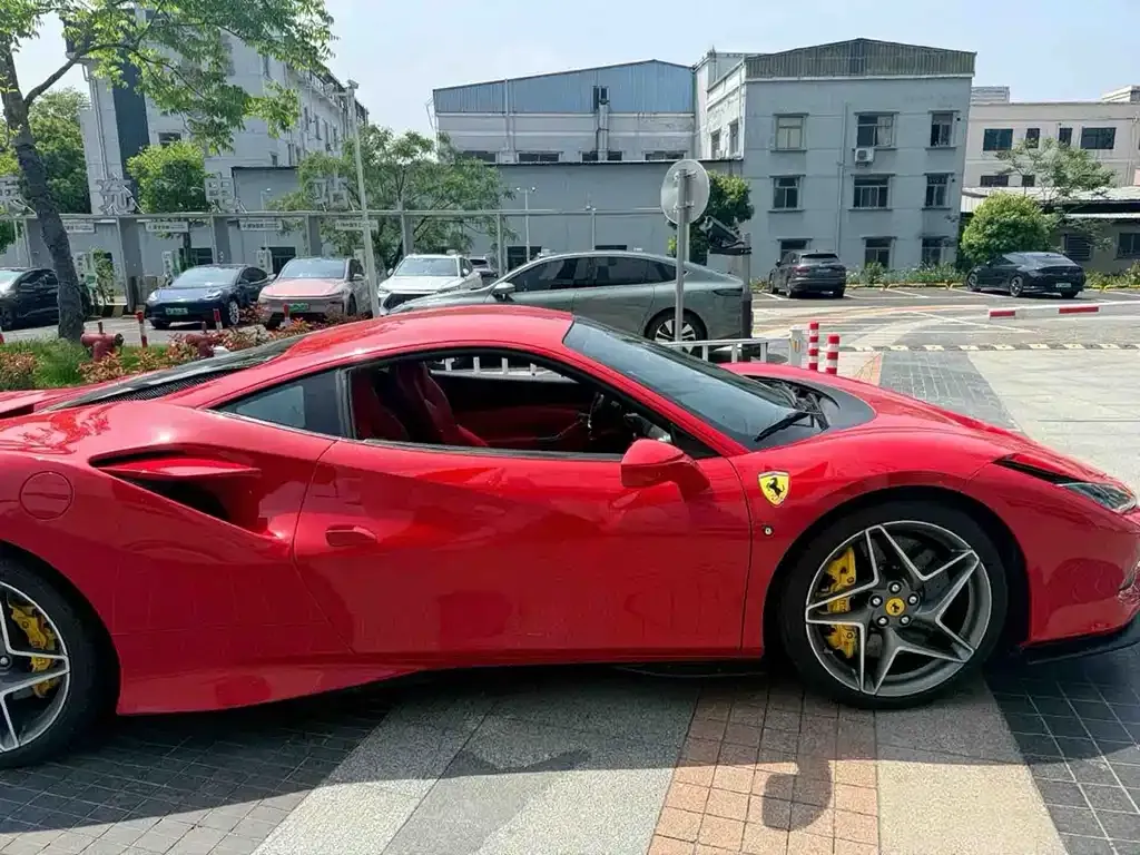 Ferrari F8 — фото 3