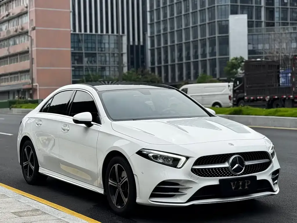 Mercedes-Benz A-Class — фото 6