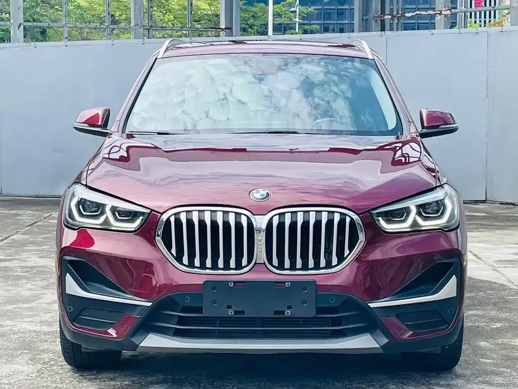 BMW X1 — фото 10