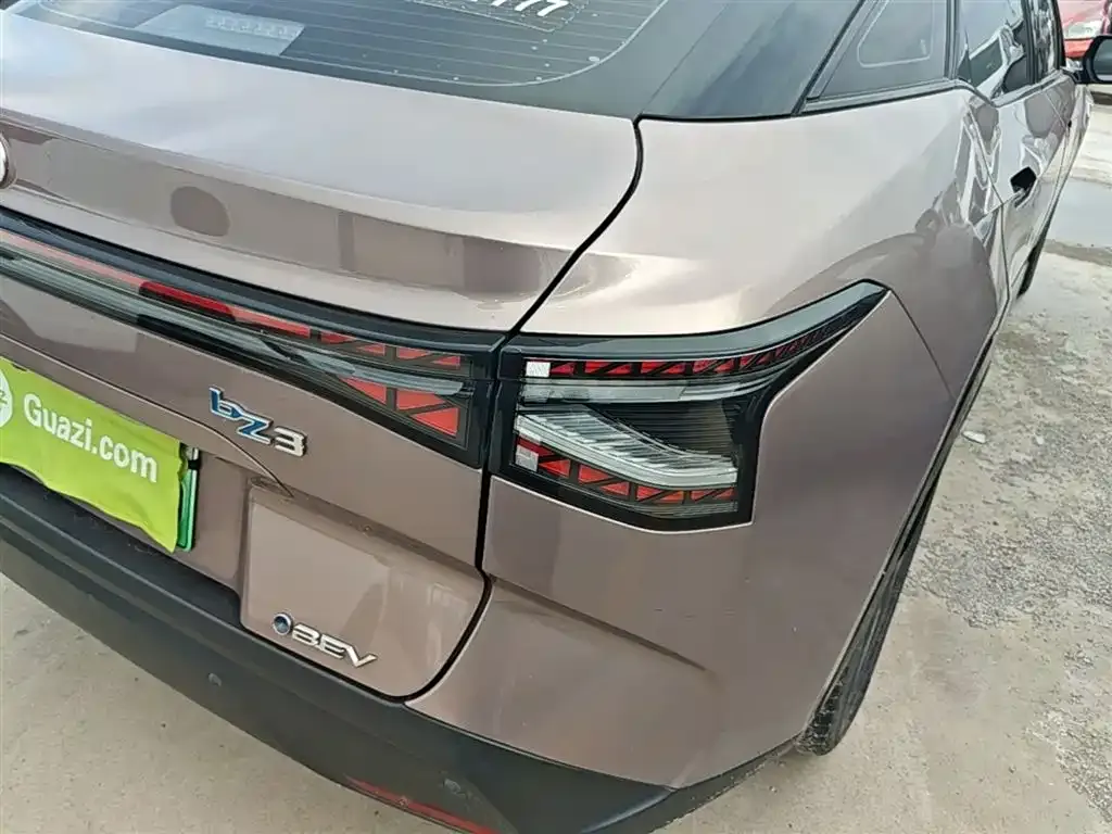 Toyota bZ3 2023 из CN, фото 4