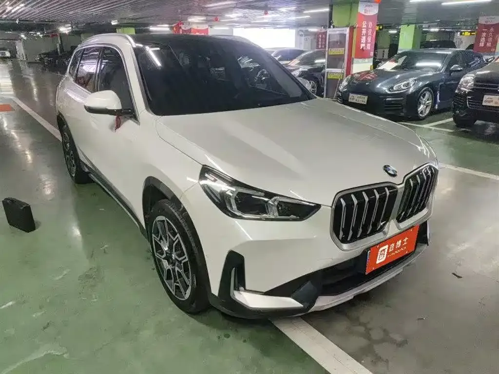 BMW X1 — фото 1