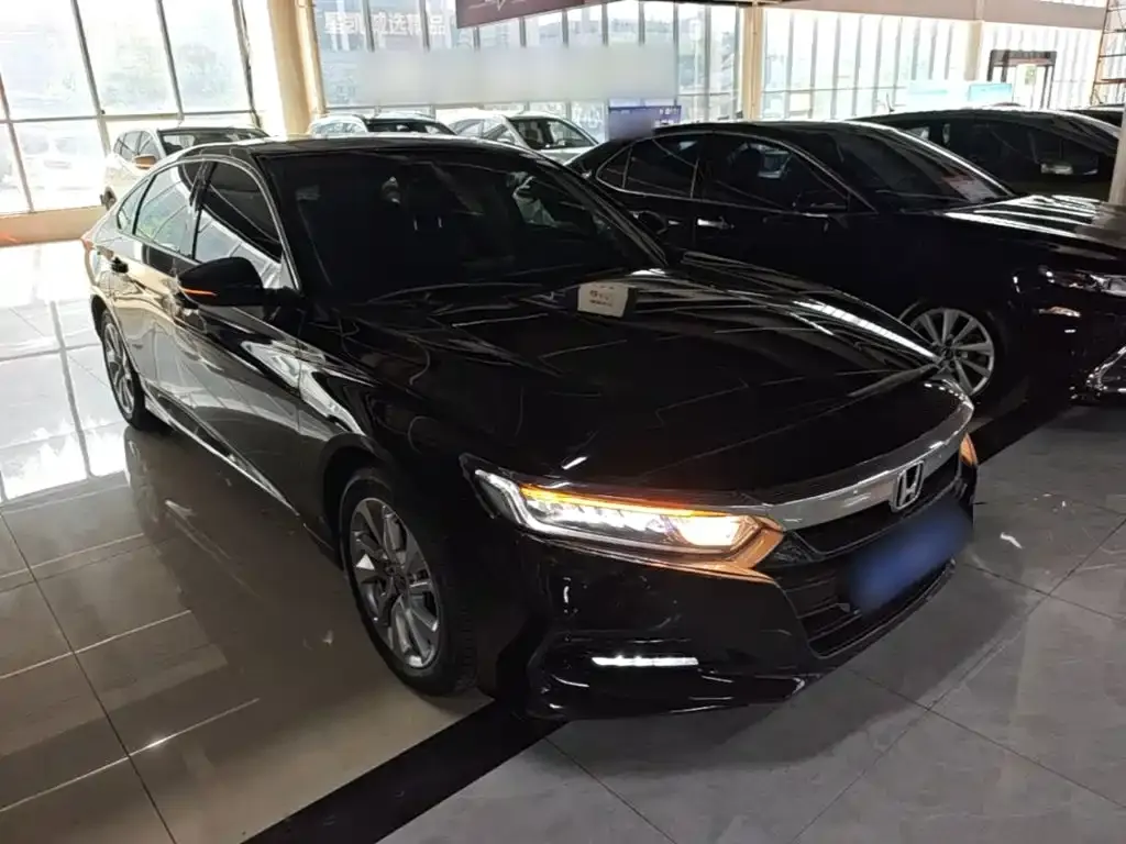 Honda Accord — фото 5
