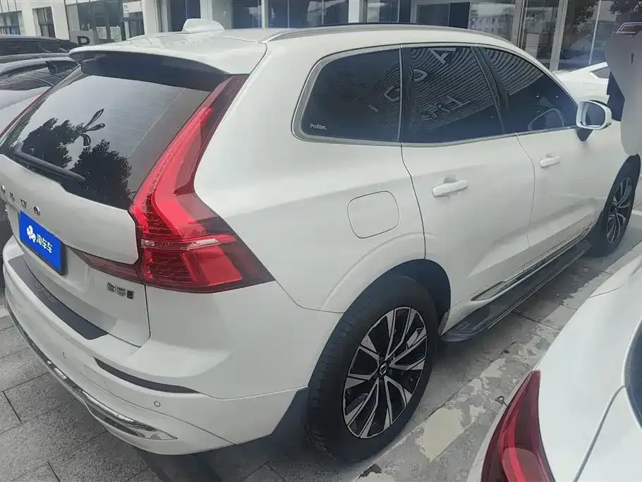Volvo XC60 — фото 4