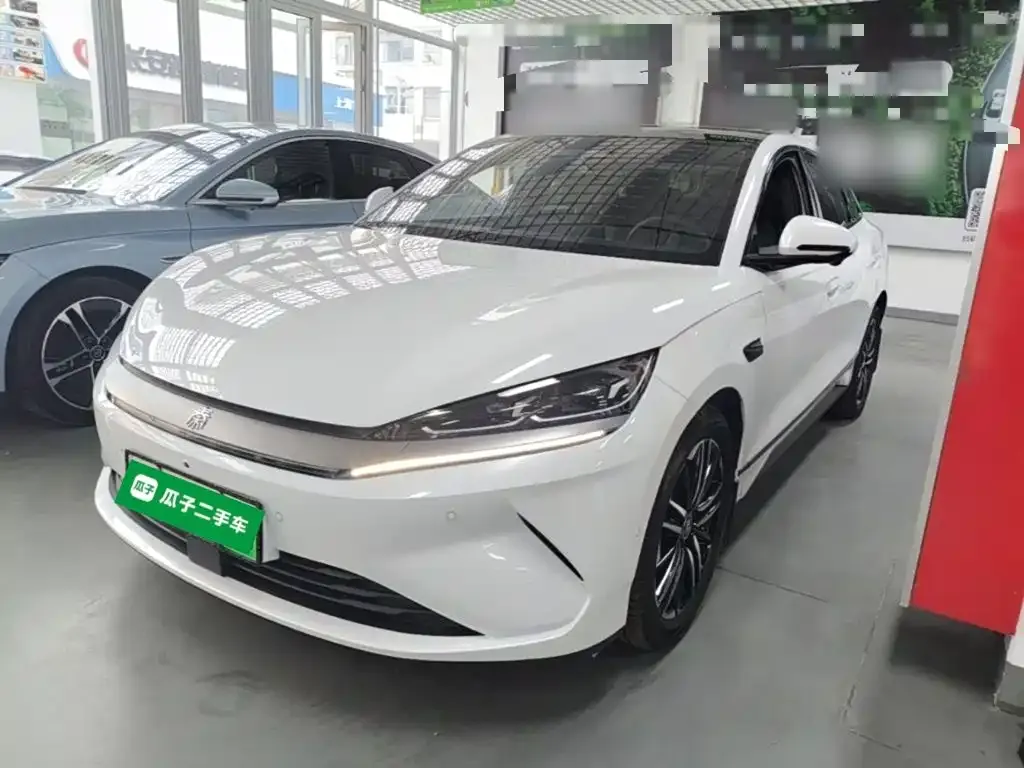 BYD Qin L — фото 9