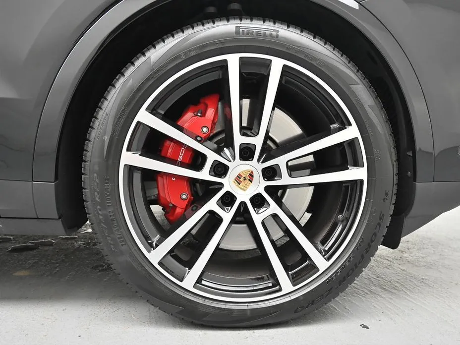 Porsche Cayenne 2025 из KR, фото 8