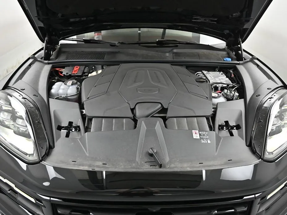 Porsche Cayenne 2025 из KR, фото 7