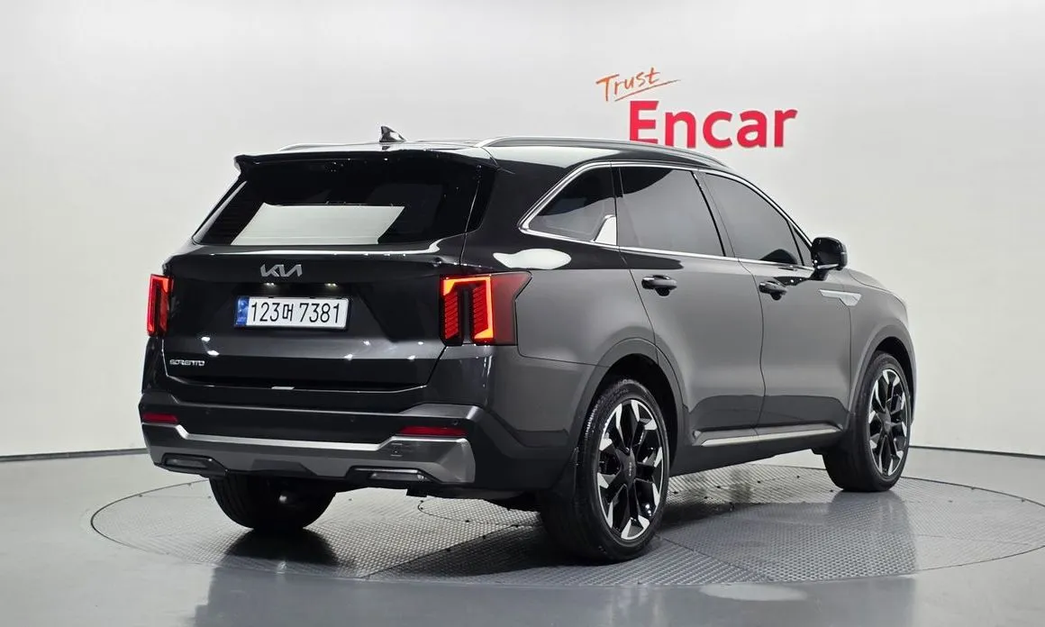 Kia Sorento — фото 4