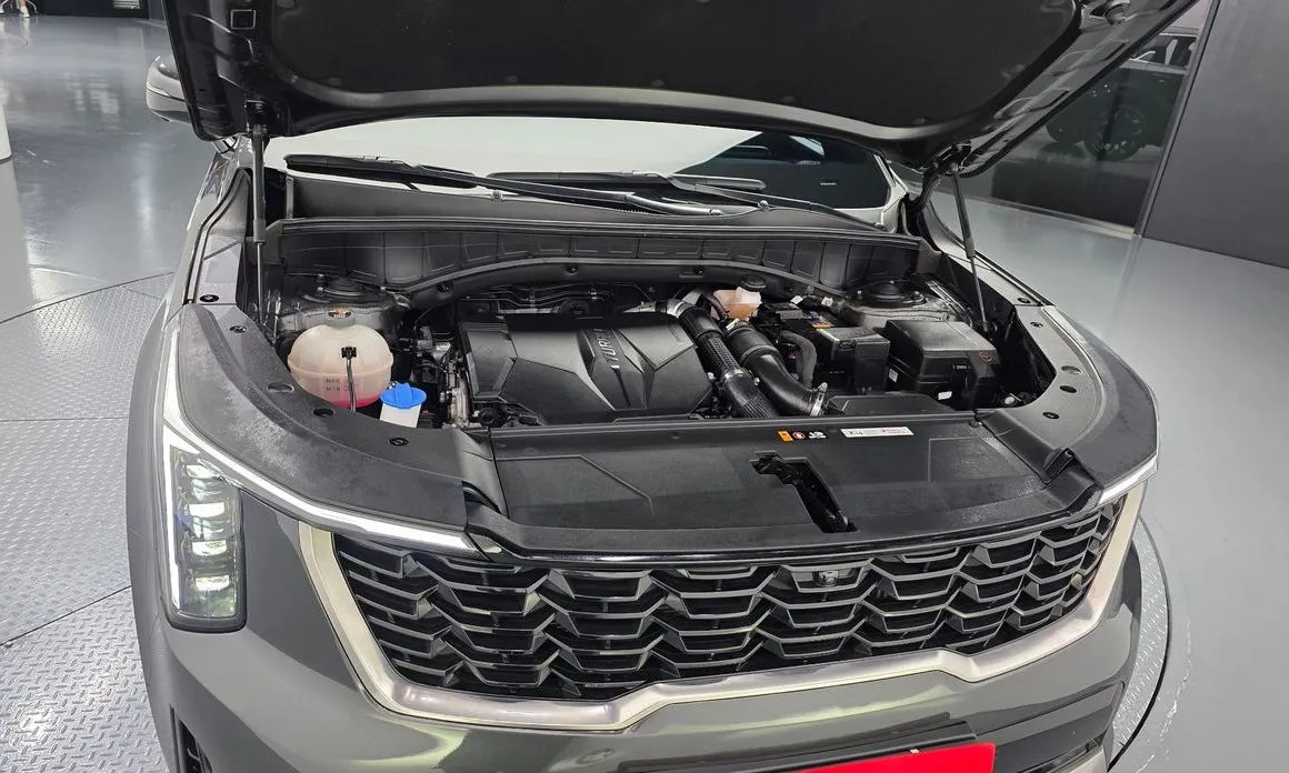 Kia Sorento — фото 6