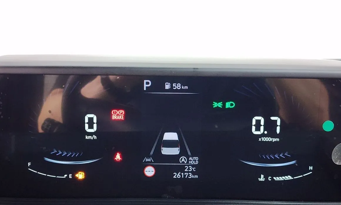 Hyundai Staria — фото 2