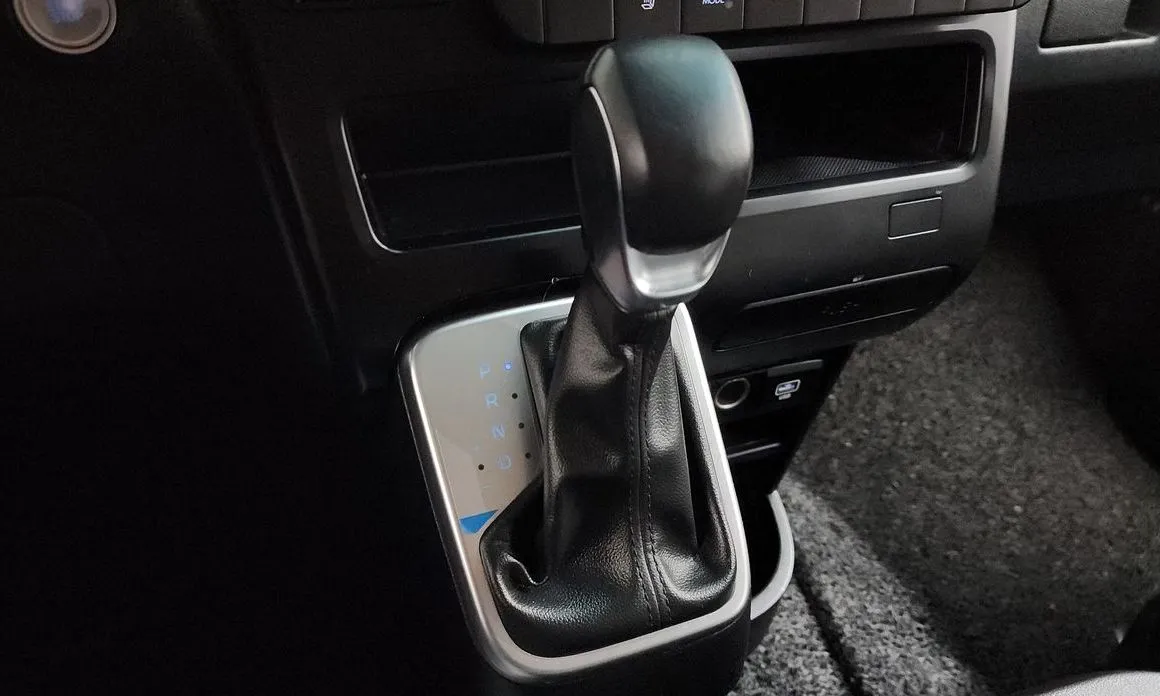 Hyundai Staria — фото 3