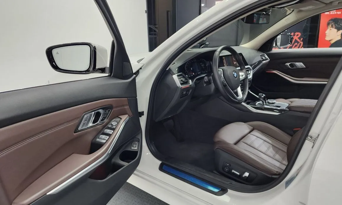 BMW 3-Series 2022 из KR, фото 7