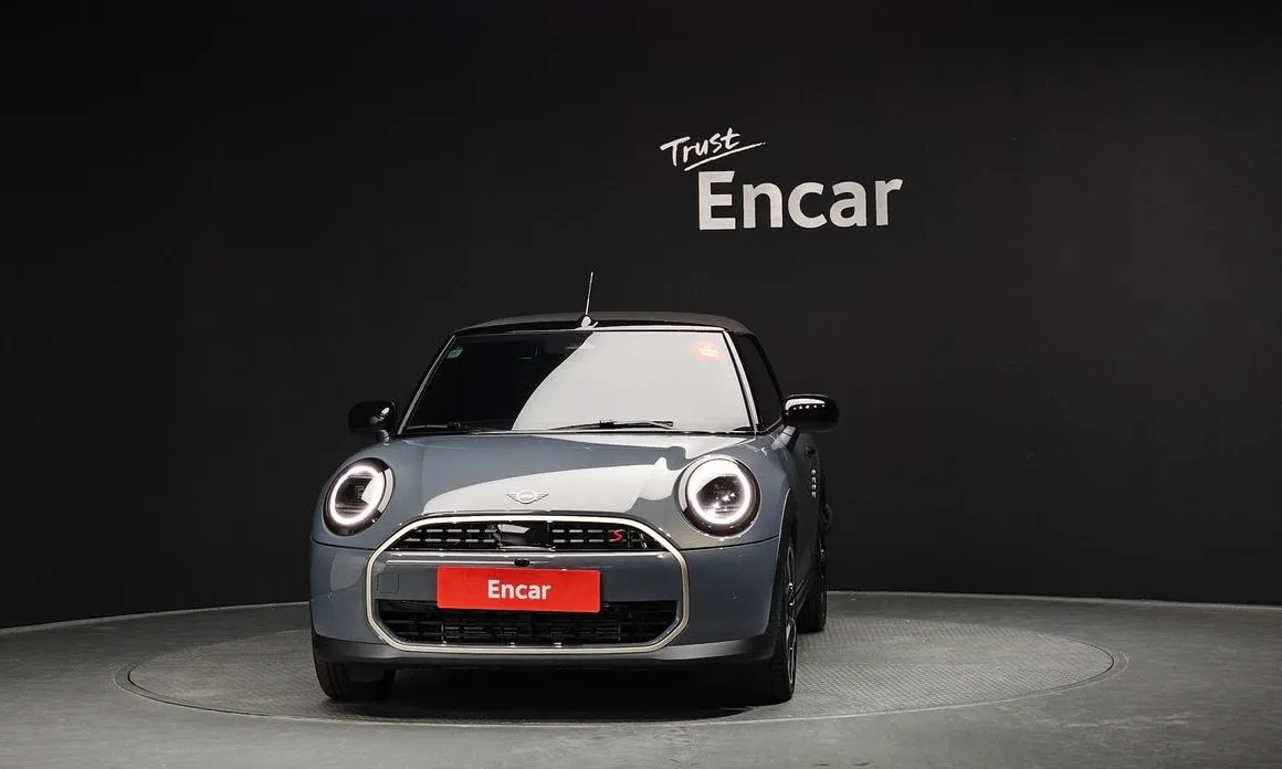 Mini Cooper Convertible 2026 из KR, фото 3