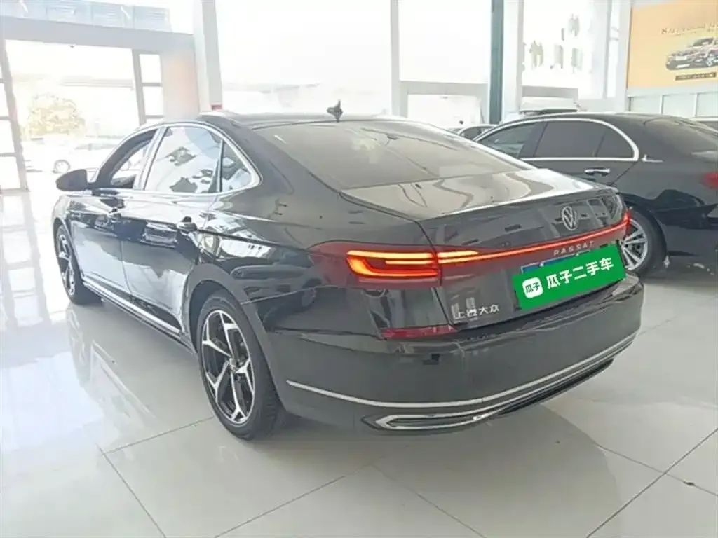 Volkswagen Passat — фото 7