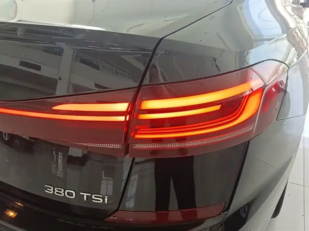 Volkswagen Passat — фото 8