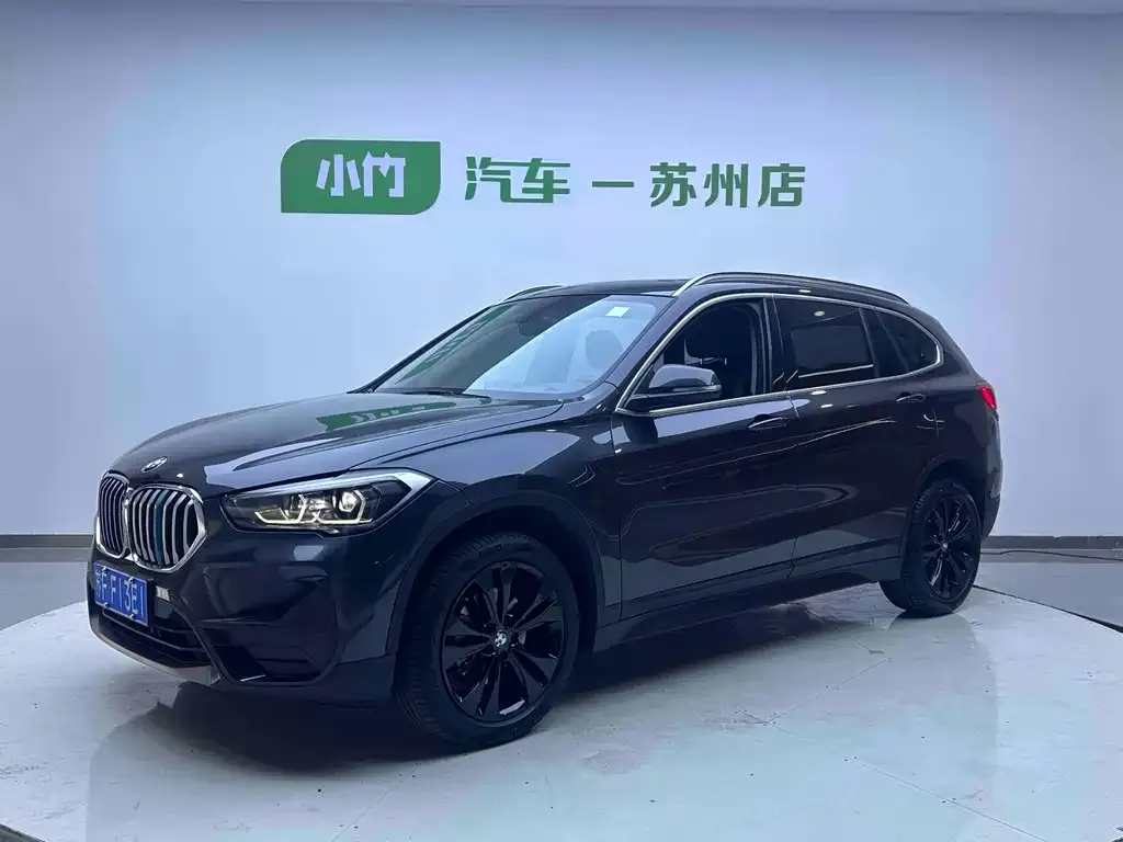 BMW X1 — фото 1