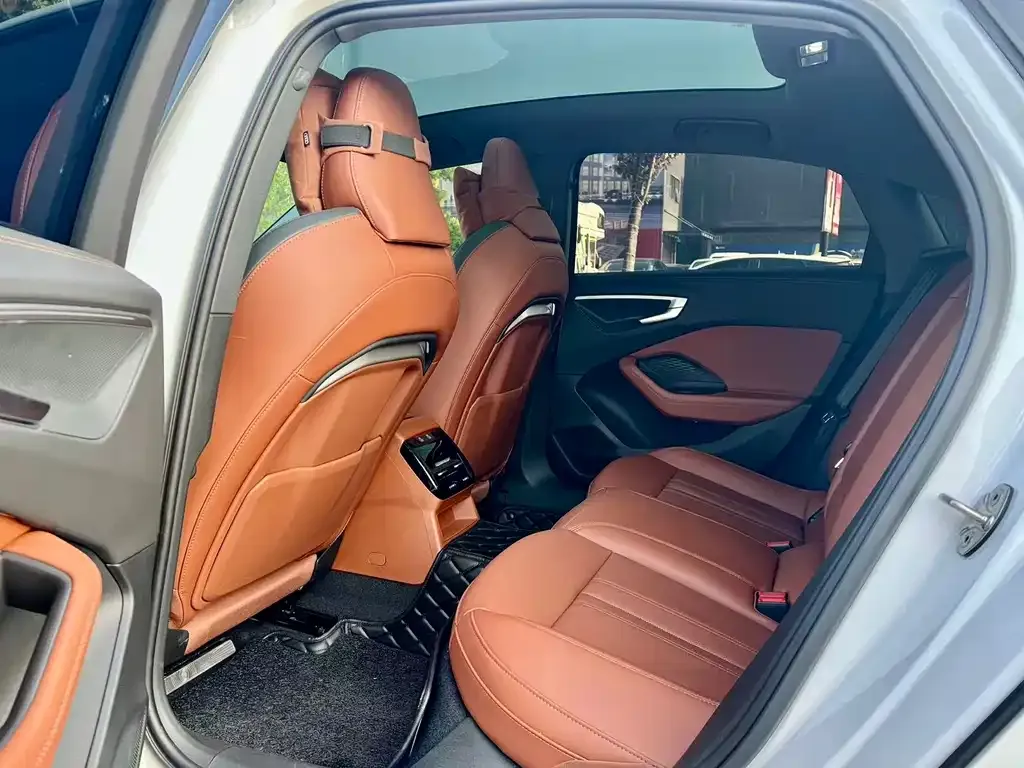Audi A5L 2025 из CN, фото 8
