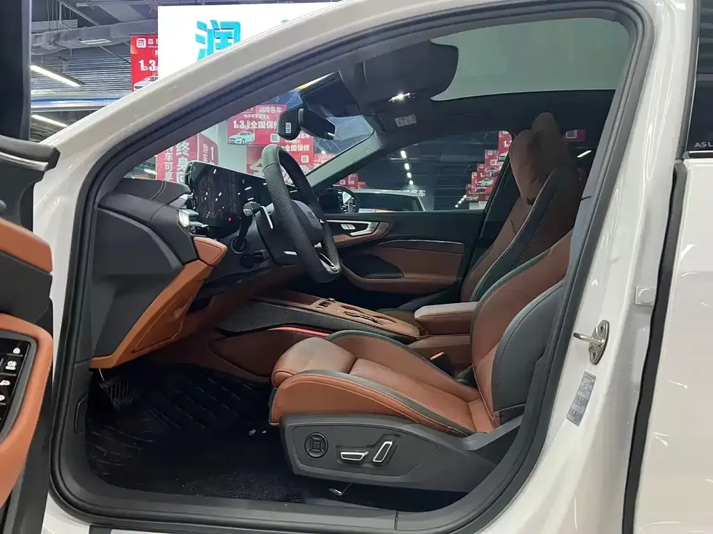 Audi A5L 2025 из CN, фото 4