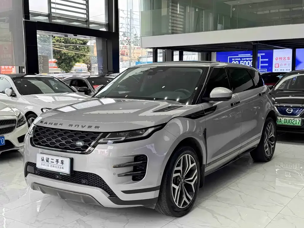 Land Rover Evoque — фото 1