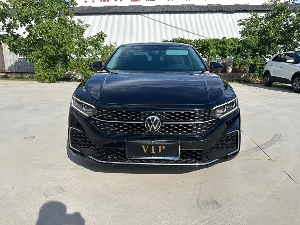 Volkswagen Passat — фото 7