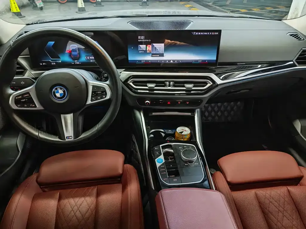 BMW i3 — фото 9