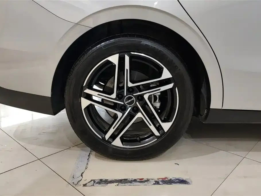 Roewe D7 2023 из CN, фото 2