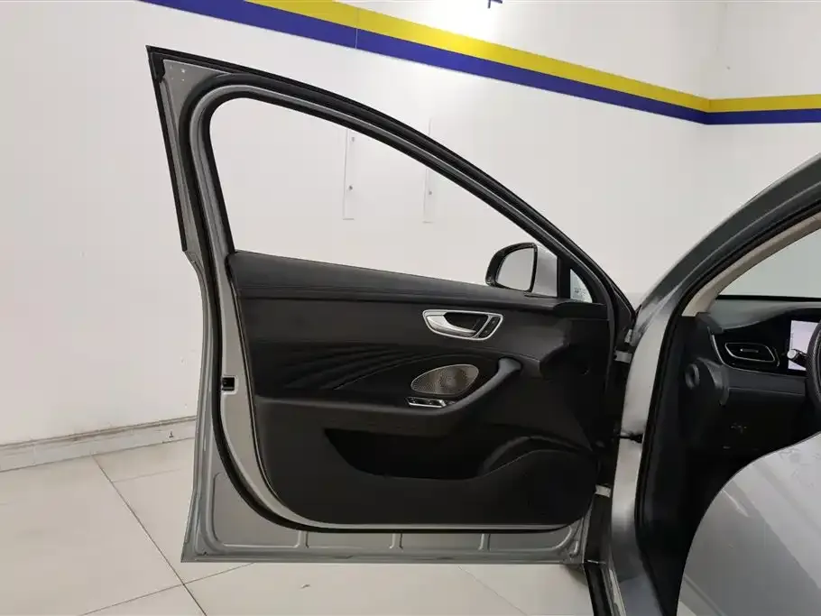 Roewe D7 2023 из CN, фото 5