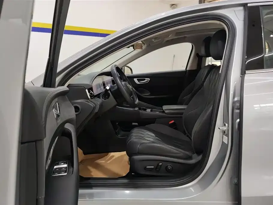 Roewe D7 2023 из CN, фото 3