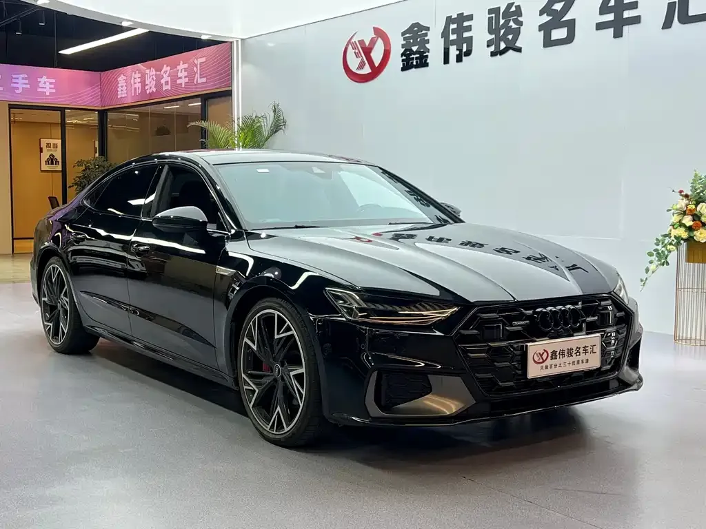 Audi A7L — фото 2