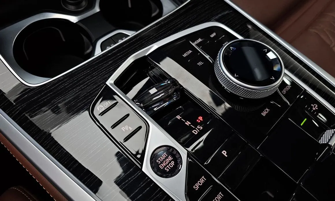 BMW X5 — фото 9