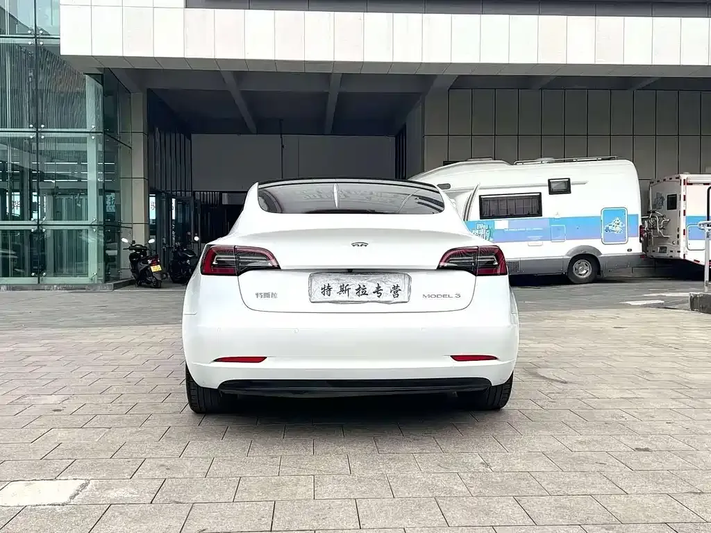 Tesla Model 3 2023 из CN, фото 4