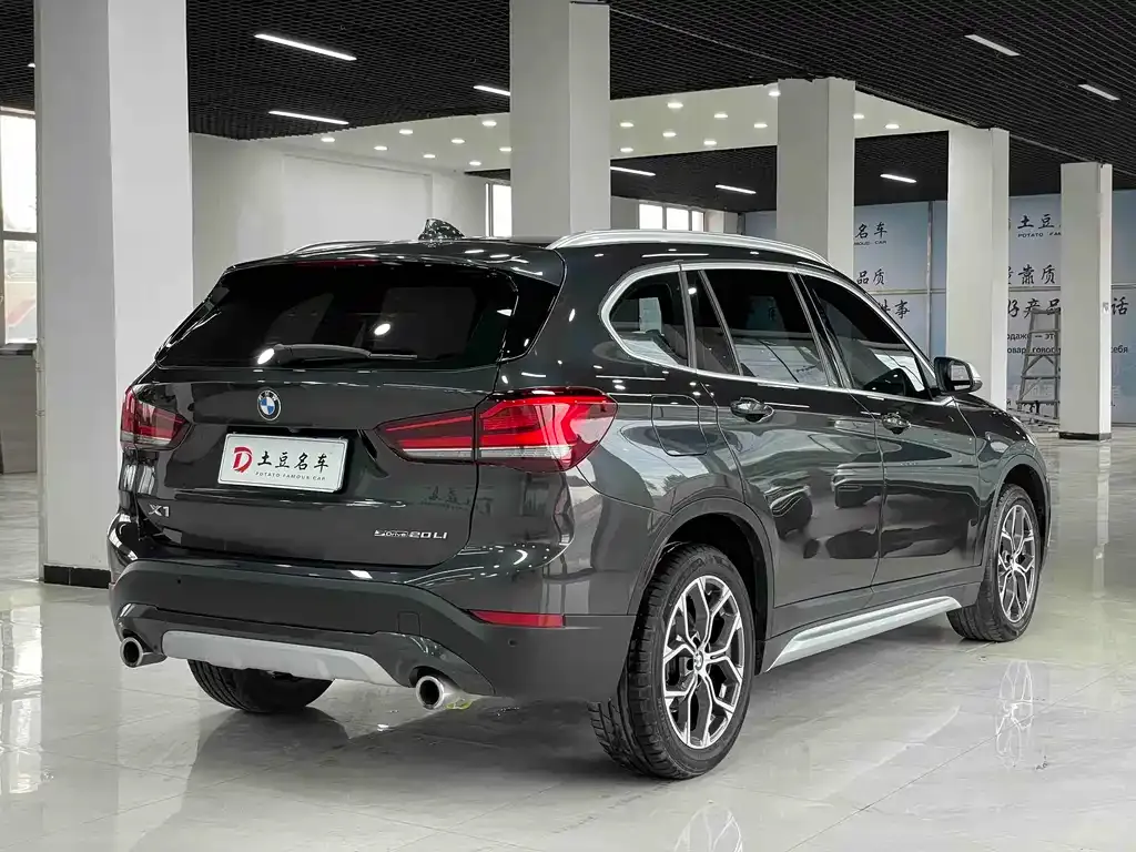 BMW X1 — фото 4