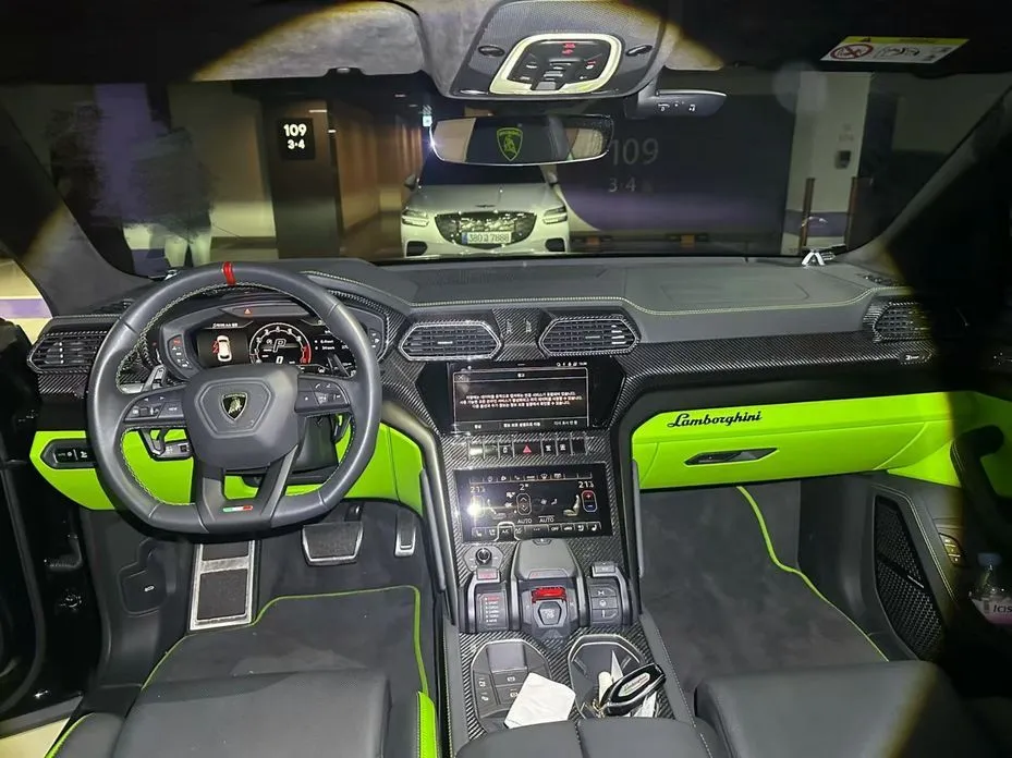 Lamborghini Urus 2023 из KR, фото 8