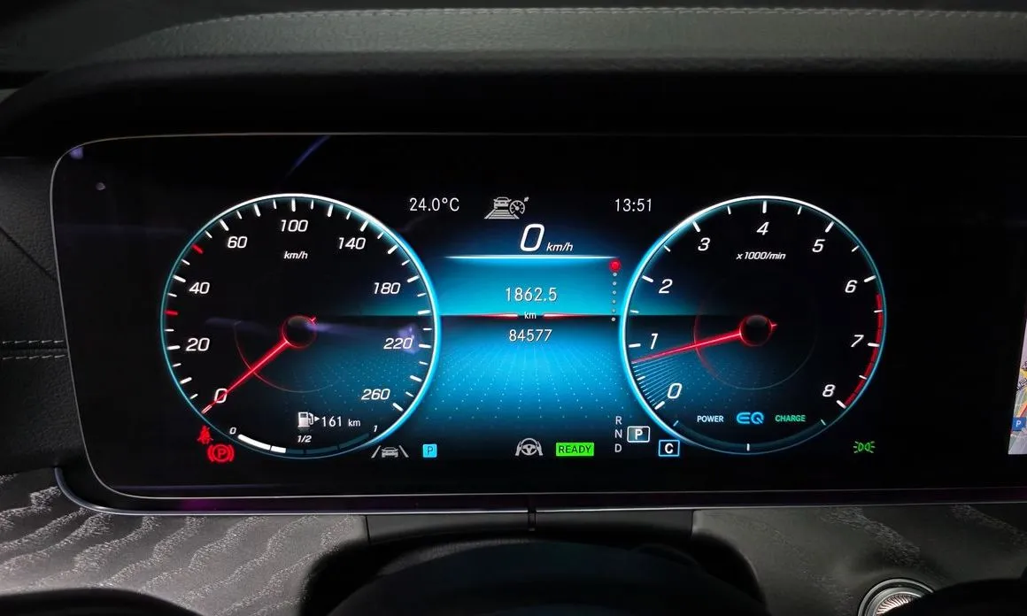 Mercedes-Benz E-Class 2021 из KR, фото 2