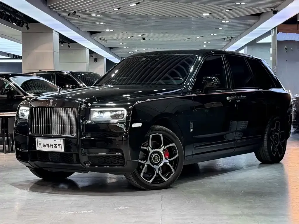 Rolls-Royce Cullinan — фото 1