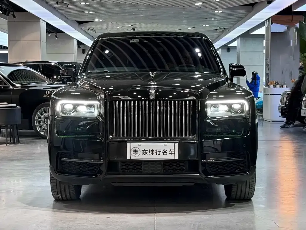 Rolls-Royce Cullinan — фото 2