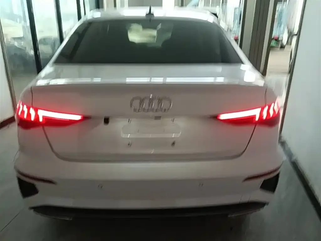 Audi A3 — фото 2