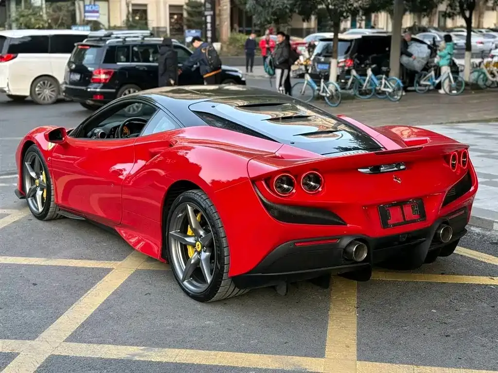 Ferrari F8 — фото 3