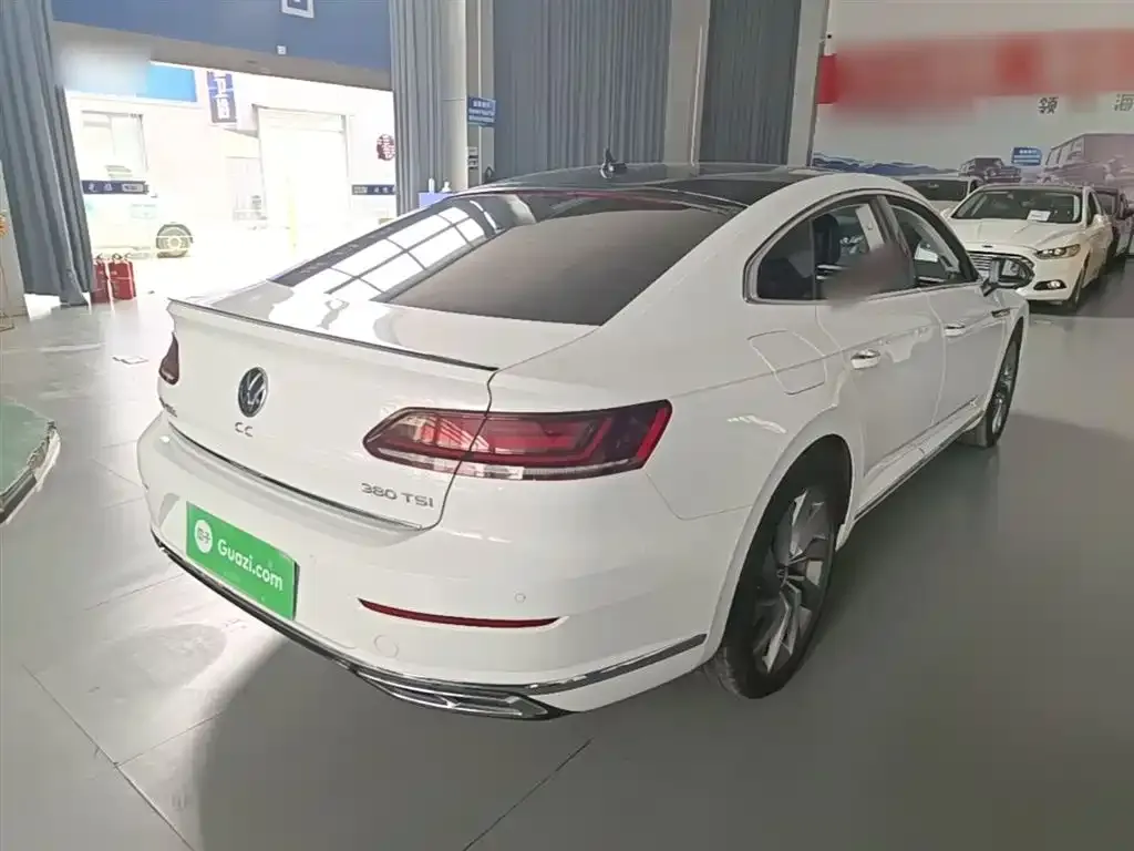 Volkswagen CC — фото 6